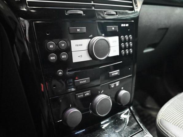 Opel Astra H Рестайлинг с пробегом 2011 года, цена 500 000 рублей, 218131 км, хэтчбек, Автокод Объявления