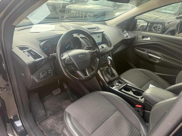 Ford Kuga II Рестайлинг с пробегом 2017 года, цена 1 393 000 рублей, 148124 км, внедорожник, Автокод Объявления