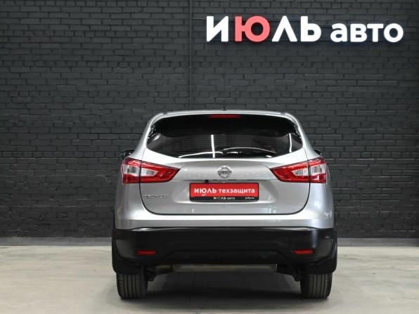 Nissan Qashqai II с пробегом 2014 года, цена 1 700 000 рублей, 102227 км, внедорожник, Автокод Объявления