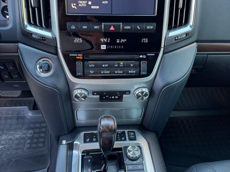 Toyota Land Cruiser 200 Series Рестайлинг 2 Ростов-на-Дону  - изображение 13