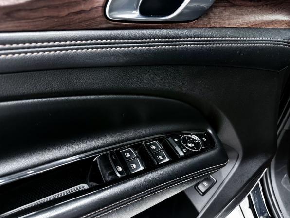 Ford Equator I с пробегом 2021 года, цена 3 550 000 рублей, 99825 км, внедорожник, Автокод Объявления