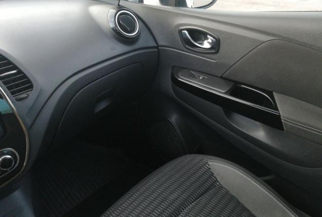 Renault Kaptur I с пробегом 2019 года, цена 1 580 000 рублей, 139278 км, внедорожник, Автокод Объявления