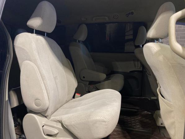 Toyota Sienna III с пробегом 2011 года, цена 1 990 000 рублей, 185704 км, минивэн, Автокод Объявления