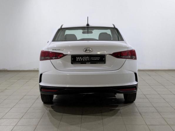 Hyundai Solaris II Рестайлинг с пробегом 2022 года, цена 1 720 000 рублей, 63919 км, седан, Автокод Объявления