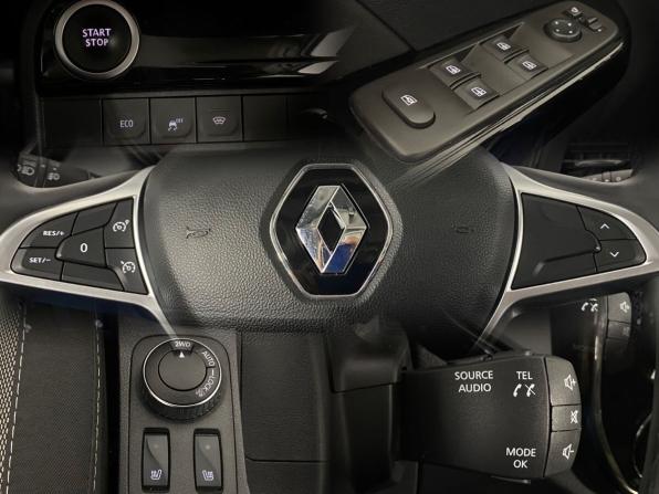 Renault Kaptur I Рестайлинг с пробегом 2020 года, цена 1 295 000 рублей, 88891 км, внедорожник, Автокод Объявления