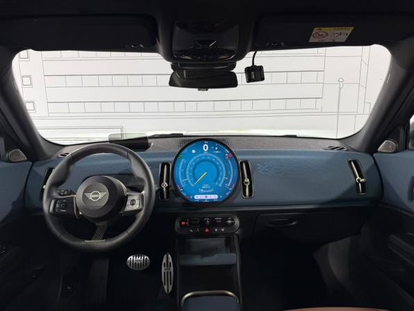 Mini Countryman III с пробегом 2024 года, цена 5 299 000 рублей, 18125 км, внедорожник, Автокод Объявления