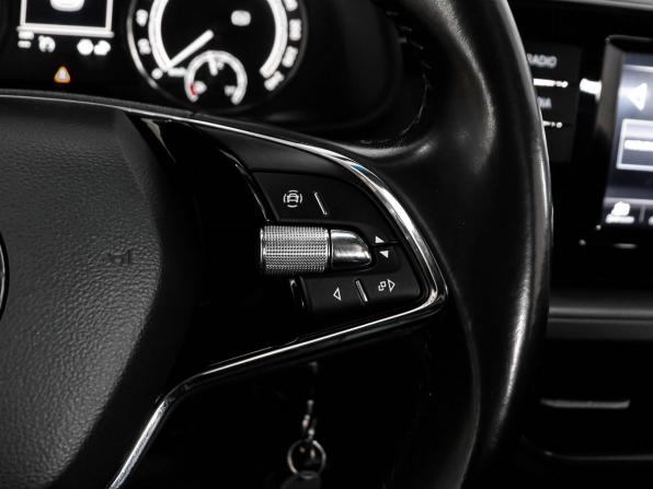 Skoda Rapid II с пробегом 2020 года, цена 1 249 000 рублей, 267414 км, лифтбек, Автокод Объявления