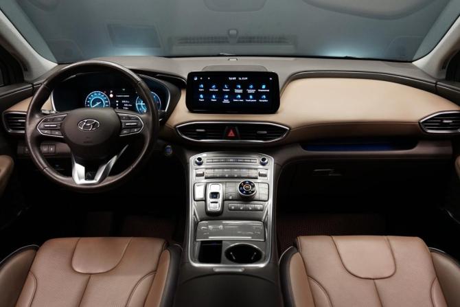 Hyundai Santa Fe IV Рестайлинг с пробегом 2021 года, цена 3 893 000 рублей, 76500 км, внедорожник, Автокод Объявления