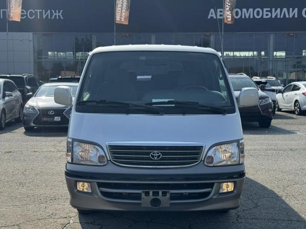 Toyota HiAce H100 с пробегом 2003 года, цена 1 250 000 рублей, 235445 км, минивэн, Автокод Объявления