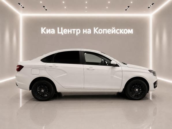 Lada (ВАЗ) Vesta I Рестайлинг (NG) с пробегом 2024 года, цена 1 235 000 рублей, 43000 км, седан, Автокод Объявления