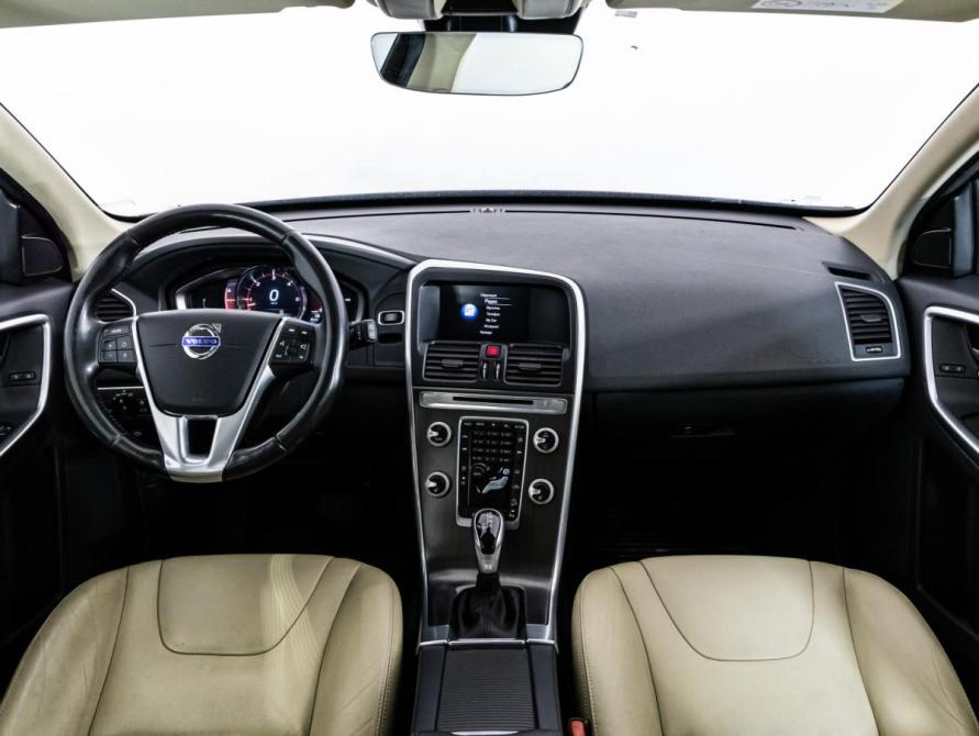 Volvo XC60 I Рестайлинг Санкт-Петербург  - изображение 11