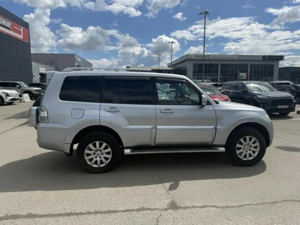 Mitsubishi Pajero IV Рестайлинг 1 с пробегом 2011 года, цена 1 645 000 рублей, 290000 км, внедорожник, Автокод Объявления