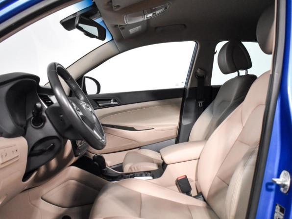 Hyundai Tucson III с пробегом 2017 года, цена 1 989 000 рублей, 148500 км, внедорожник, Автокод Объявления