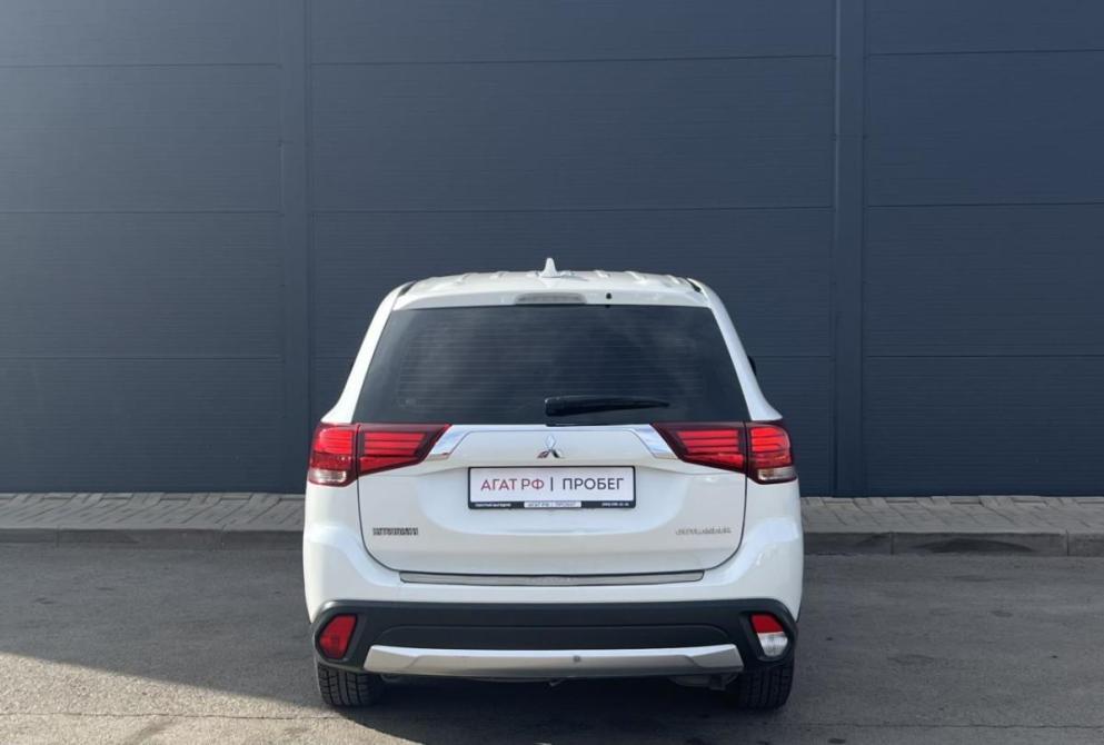 Mitsubishi Outlander III Рестайлинг 2 Красноярск  - изображение 10