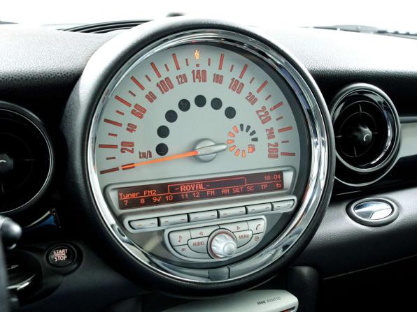 Mini Hatch II (R56) с пробегом 2010 года, цена 798 000 рублей, 257518 км, хэтчбек, Автокод Объявления
