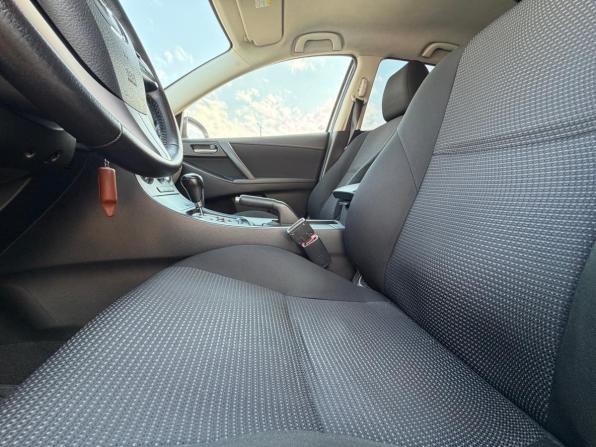 Mazda 3 II (BL) Рестайлинг с пробегом 2012 года, цена 889 000 рублей, 223223 км, хэтчбек, Автокод Объявления