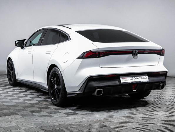 Changan UNI-V I с пробегом 2023 года, цена 2 250 000 рублей, 57856 км, лифтбек, Автокод Объявления