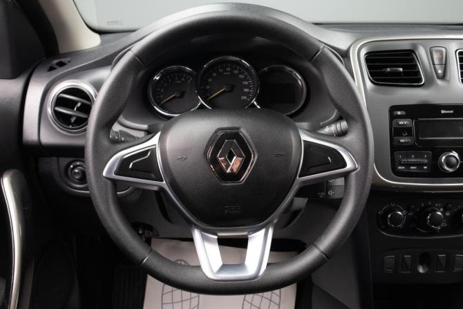Renault Logan II Рестайлинг с пробегом 2022 года, цена 1 199 000 рублей, 11960 км, седан, Автокод Объявления