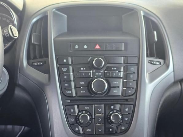 Opel Astra J Рестайлинг с пробегом 2013 года, цена 949 000 рублей, 179034 км, хэтчбек, Автокод Объявления