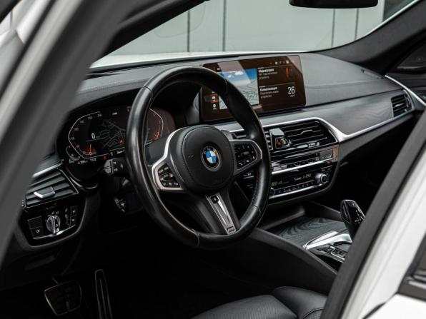 BMW 5 серии VII (G30/G31/G38) Рестайлинг с пробегом 2021 года, цена 6 148 000 рублей, 66850 км, седан, Автокод Объявления