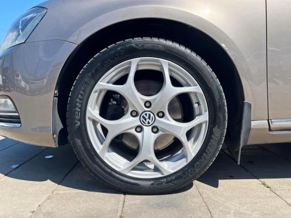 Volkswagen Passat B7 с пробегом 2011 года, цена 990 000 рублей, 222126 км, седан, Автокод Объявления