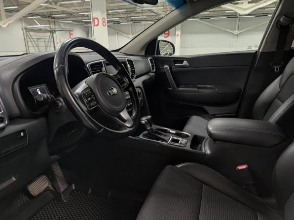 Kia Sportage IV Рестайлинг с пробегом 2018 года, цена 1 850 000 рублей, 237899 км, внедорожник, Автокод Объявления