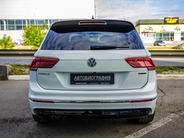 Volkswagen Tiguan II с пробегом 2018 года, цена 2 628 000 рублей, 161415 км, внедорожник, Автокод Объявления