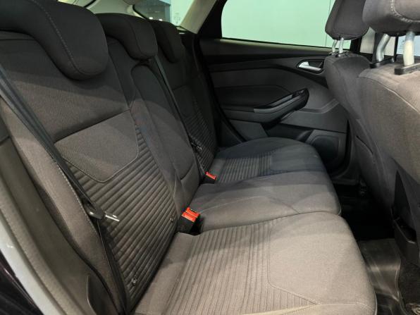 Ford Focus III Рестайлинг с пробегом 2016 года, цена 1 350 000 рублей, 137889 км, хэтчбек, Автокод Объявления