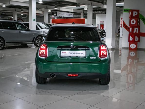 Mini Hatch III (F55/F56) Рестайлинг с пробегом 2020 года, цена 2 650 000 рублей, 28036 км, хэтчбек, Автокод Объявления