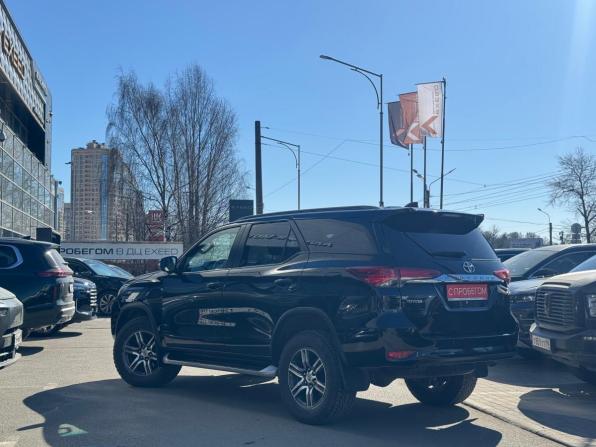 Toyota Fortuner II с пробегом 2017 года, цена 3 199 000 рублей, 122900 км, внедорожник, Автокод Объявления