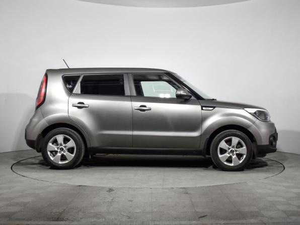Kia Soul II Рестайлинг с пробегом 2019 года, цена 1 440 000 рублей, 109024 км, хэтчбек, Автокод Объявления