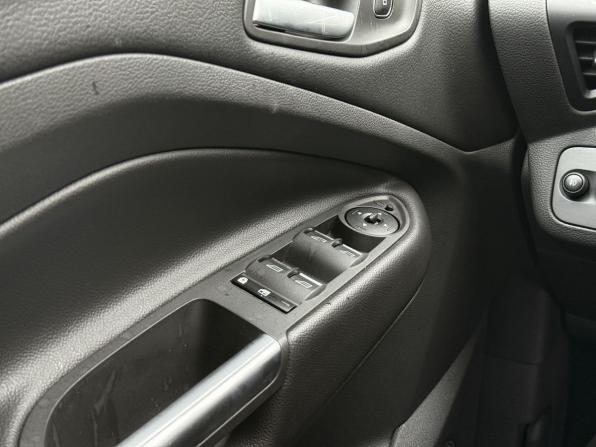 Ford Kuga II Рестайлинг с пробегом 2019 года, цена 1 649 000 рублей, 123459 км, внедорожник, Автокод Объявления