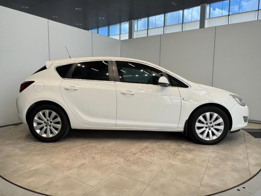 Opel Astra J Волжский  - изображение 6