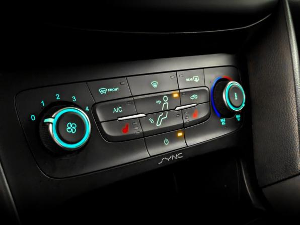Ford Focus III Рестайлинг с пробегом 2018 года, цена 1 035 000 рублей, 165743 км, универсал, Автокод Объявления