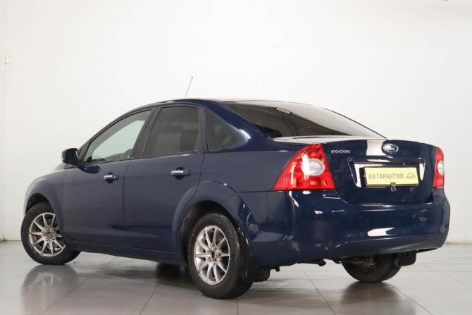 Ford Focus II Рестайлинг с пробегом 2010 года, цена 659 000 рублей, 168329 км, седан, Автокод Объявления
