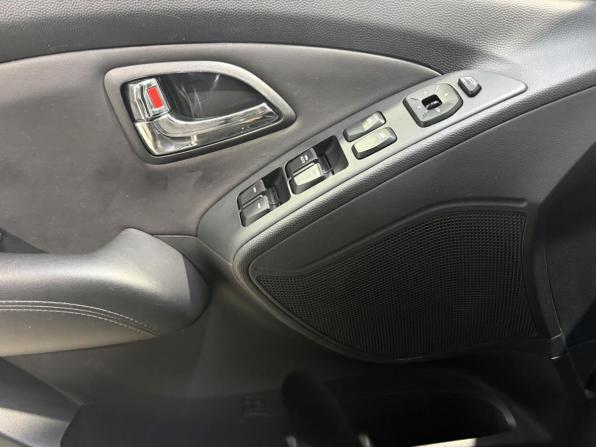 Hyundai ix35 I с пробегом 2012 года, цена 1 301 000 рублей, 112540 км, внедорожник, Автокод Объявления