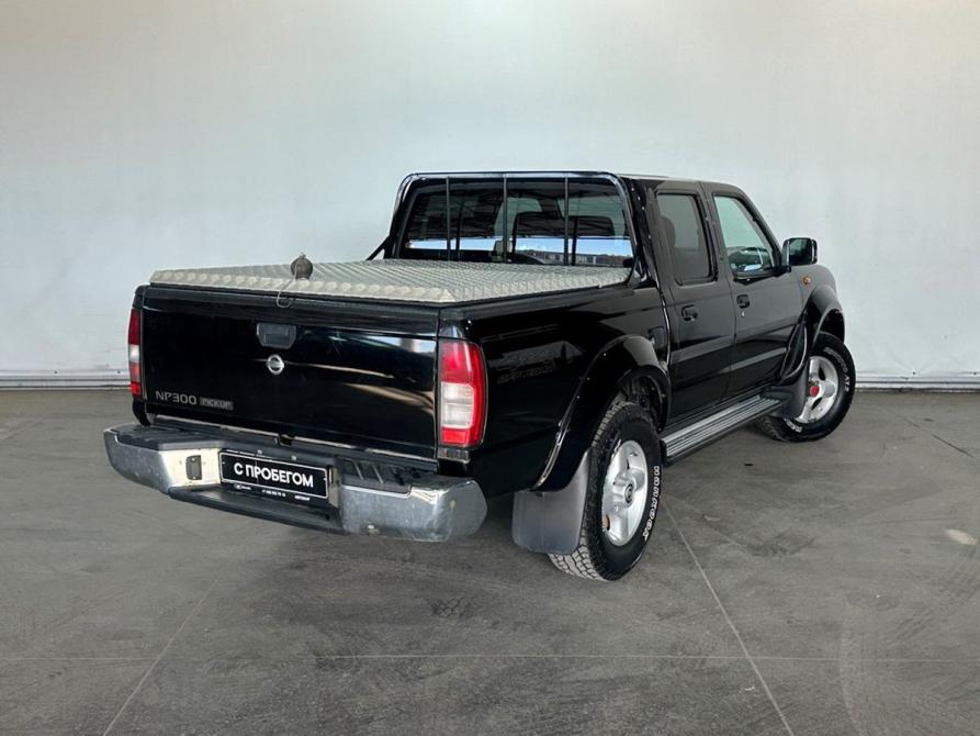 Nissan NP300 Москва  - изображение 6