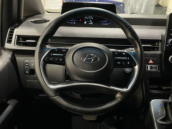 Hyundai Staria I с пробегом 2021 года, цена 4 490 000 рублей, 99650 км, минивэн, Автокод Объявления