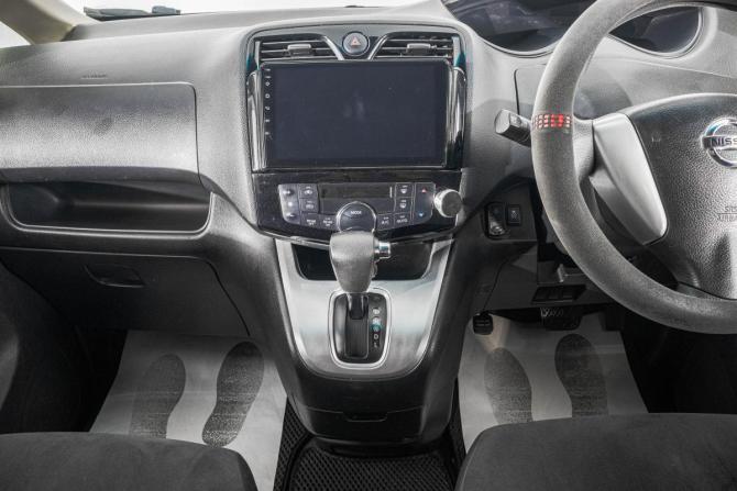 Nissan Serena IV (C26) с пробегом 2013 года, цена 1 399 000 рублей, 196000 км, минивэн, Автокод Объявления