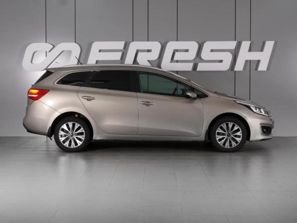 Kia Ceed II Рестайлинг с пробегом 2016 года, цена 1 099 000 рублей, 198628 км, универсал, Автокод Объявления