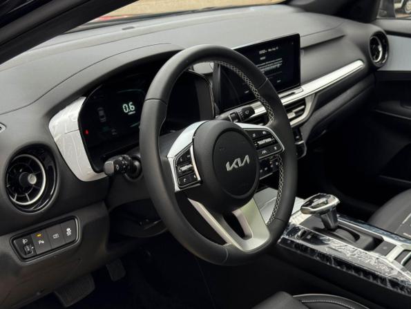 Kia K3 II (China Market) Рестайлинг с пробегом 2025 года, цена 2 880 000 рублей, 44 км, седан, Автокод Объявления