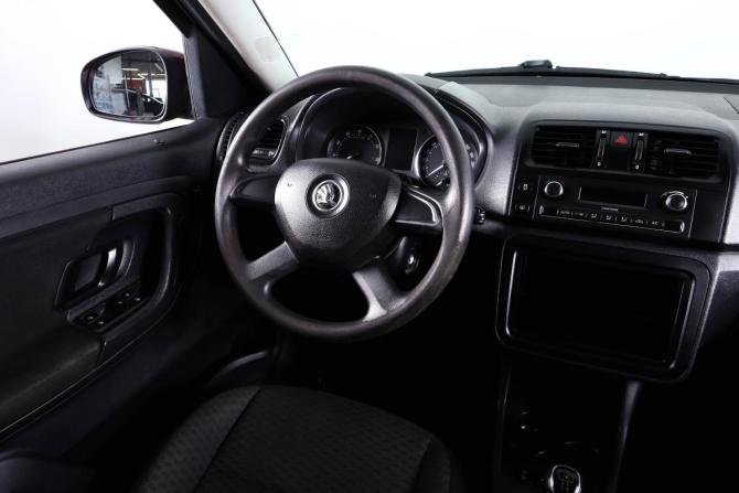 Skoda Roomster I Рестайлинг с пробегом 2013 года, цена 799 000 рублей, 58000 км, компактвэн, Автокод Объявления