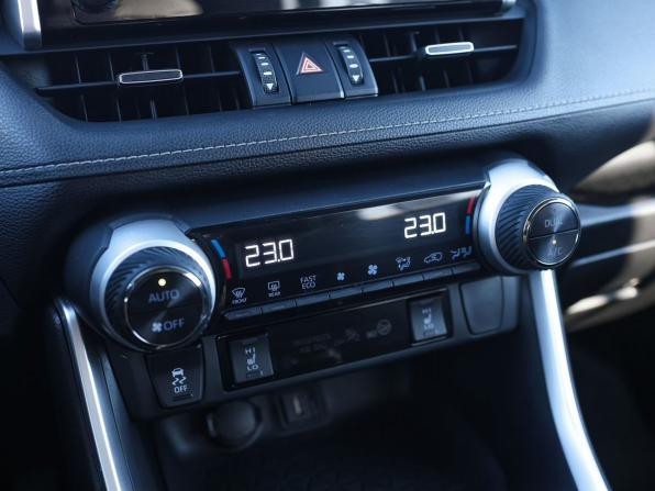 Toyota RAV4 V (XA50) с пробегом 2020 года, цена 2 499 000 рублей, 198821 км, внедорожник, Автокод Объявления