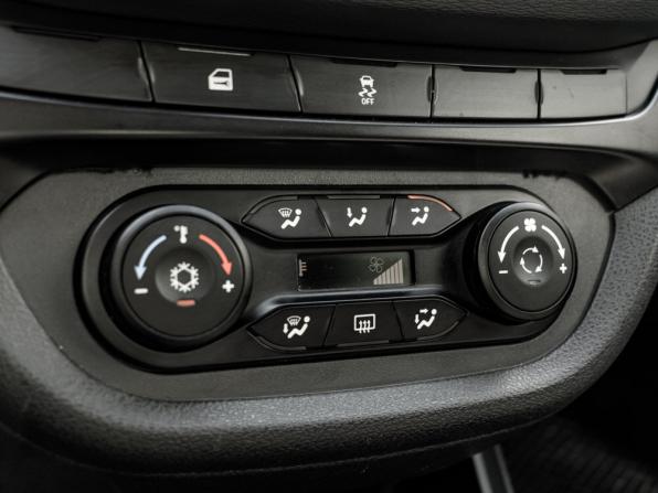 Lada (ВАЗ) Vesta I с пробегом 2018 года, цена 850 000 рублей, 68463 км, седан, Автокод Объявления