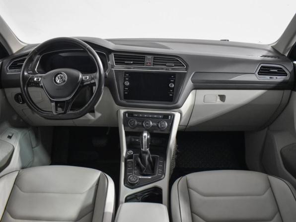 Volkswagen Tiguan II с пробегом 2017 года, цена 1 867 980 рублей, 293000 км, внедорожник, Автокод Объявления