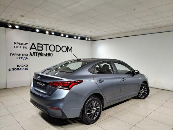 Hyundai Solaris II с пробегом 2017 года, цена 1 290 000 рублей, 119454 км, седан, Автокод Объявления
