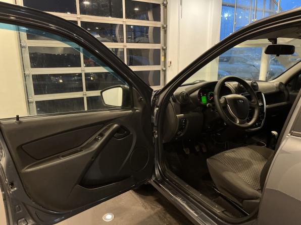 Lada (ВАЗ) Granta I с пробегом 2018 года, цена 390 000 рублей, 205631 км, седан, Автокод Объявления