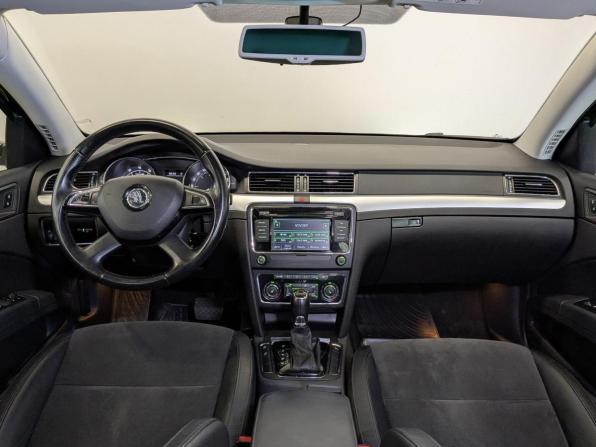 Skoda Superb II Рестайлинг с пробегом 2014 года, цена 1 400 000 рублей, 165371 км, лифтбек, Автокод Объявления