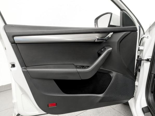 Skoda Octavia III (A7) Рестайлинг с пробегом 2018 года, цена 1 775 000 рублей, 108699 км, лифтбек, Автокод Объявления