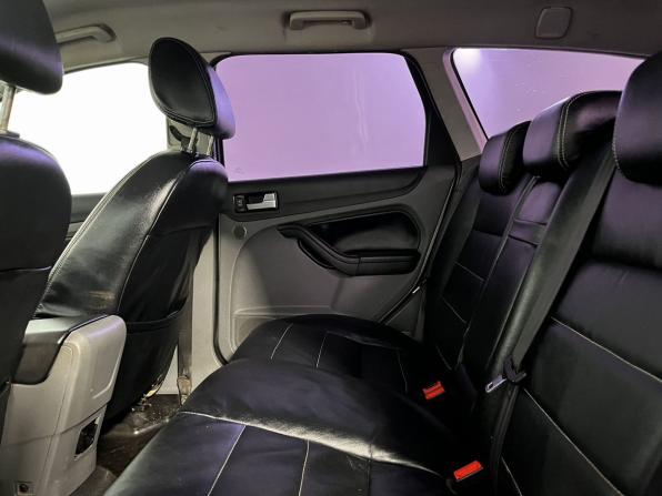 Ford Focus II Рестайлинг с пробегом 2010 года, цена 419 900 рублей, 489000 км, универсал, Автокод Объявления